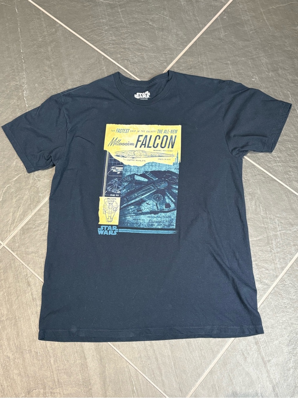 Millennium Falcon T-Shirt Large Navy Blue
